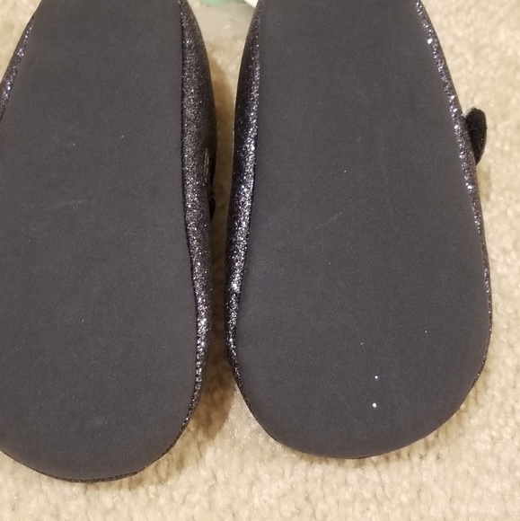 baby girl carters ballet flats *new with tags* - Picture 3 of 3